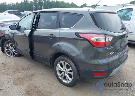 2017 Ford Escape Se z USA, uszkodzony, nr VIN 1FMCU9GD8HUB64336